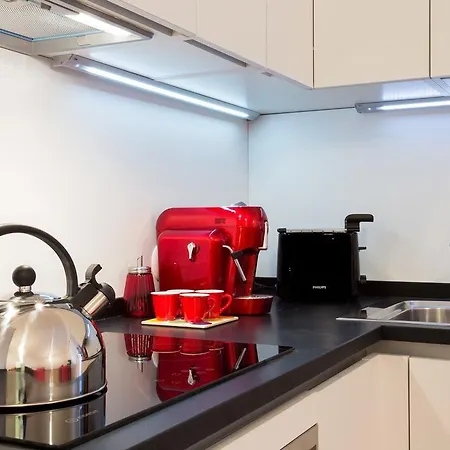 Wagner Red Metro Apartman *